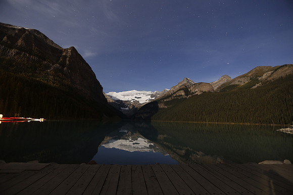 Nightscape photgraphy at Lake Louise, AB - Photo Credit: Frances Szelewicki
